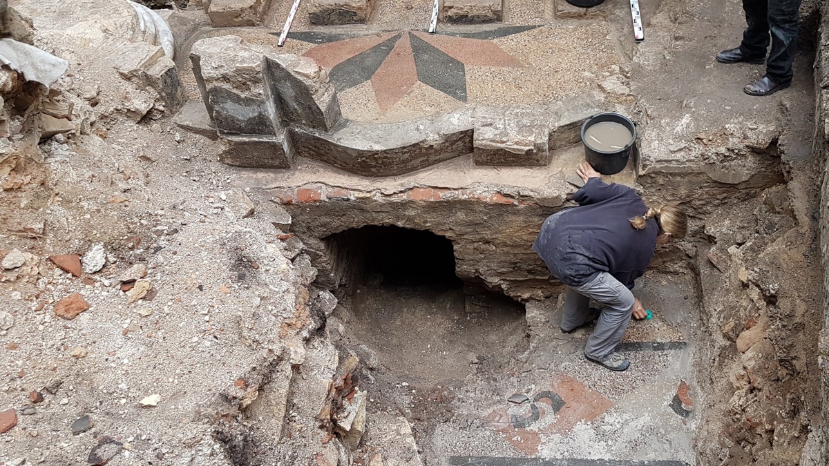 The excavation of the Great Synagogue of Vilnius. (Jon Seligman, Israel Antiquities Authority)