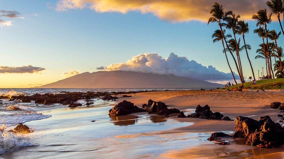 Hawaii Gov. David Ige said Friday that the state will drop its quarantine and COVID-19 testing requirements for travelers once 70% of the state's population has been vaccinated against the disease. (iStock)