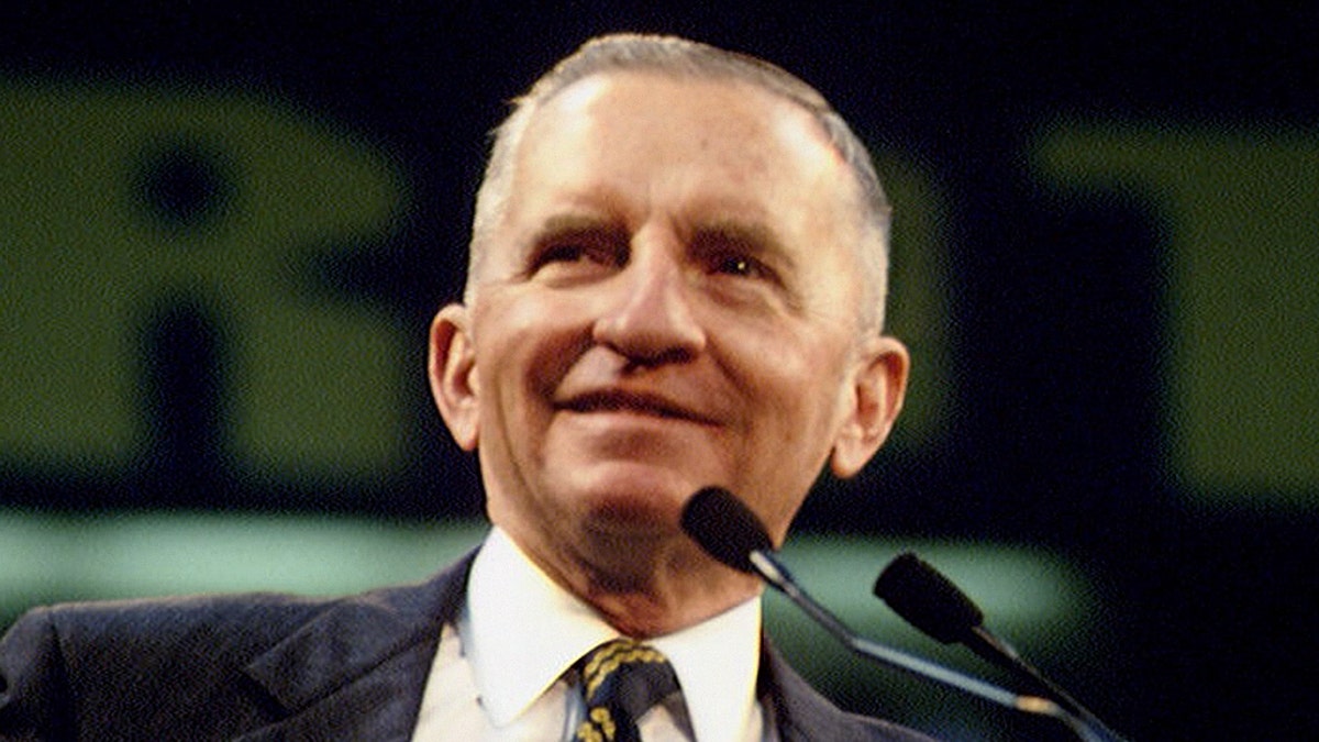 CANDIDATE ROSS PEROT'S LAST ELECTORAL MEETING (Photo by Robert Daemmrich Photography Inc/Sygma via Getty Images)