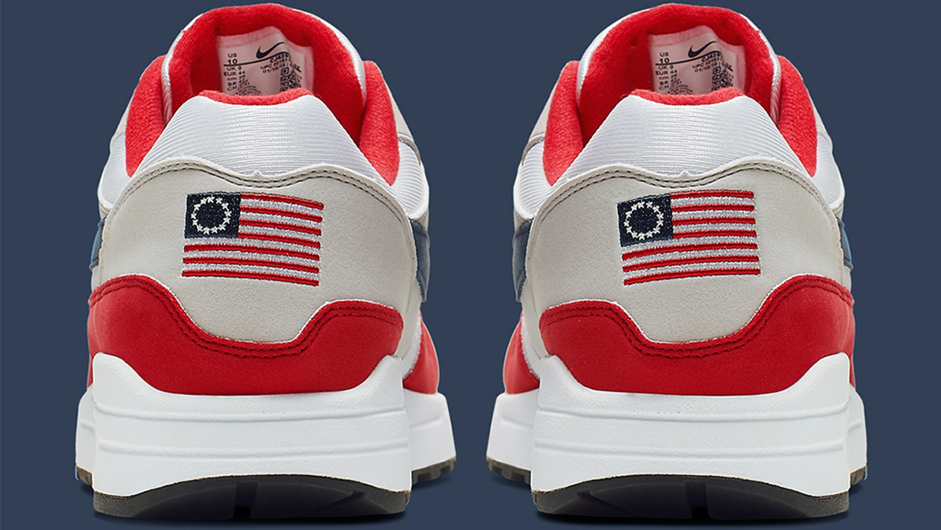 Nike америка. Nike Air Max 1 American Flag. Nike Air Max с флагами. Nike Ross. Американские кроссовки б.