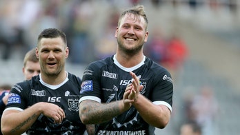 Rugby player appears to dislocate knee during match, pounds it back into place