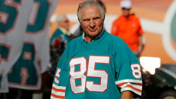 Hall of Fame linebacker Nick Buoniconti, part of legendary undefeated Dolphins team, dies at 78
