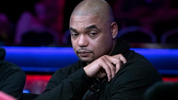 Three-time Super Bowl champion Richard Seymour cleans up at World Series of Poker