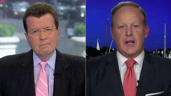 Sean Spicer: Robert Mueller hearings 'an utter optical failure'