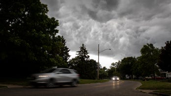 Severe storms leave hundreds of thousands without power across Wisconsin, Michigan