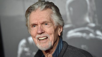 'Top Gun' star Tom Skerritt teases the return of 'Viper' in upcoming sequel