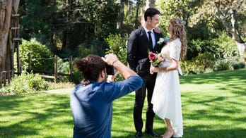 Photographer shares wedding photo ruined by iPhone user: 'You took this moment away from the bride'