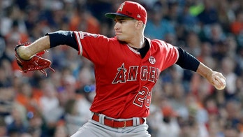 Angels’ Andrew Heaney honors Tyler Skaggs with special first pitch, etches message into mound
