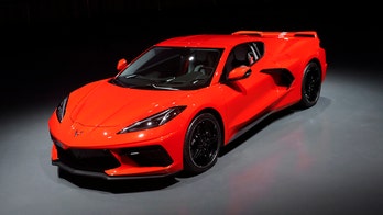 2020 Chevrolet Corvette revealed with mid-engine design, bargain price