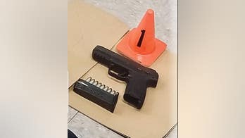 Felon arrested at Baskin Robbins after accidentally dropping gun in view of multiple cops