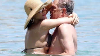 McPhee, Foster's PDA display