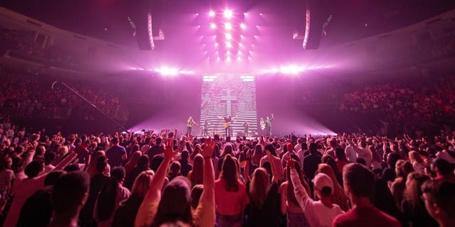 Over 11,500 high school students and 1,300 youth leaders packed out the Infinite Energy Area in Gwinnett County, Georgia for Free Chapel's 14th Annual "Forward Conference."
