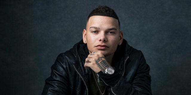 Country singer Kane Brown defended the police in a recent interview. 