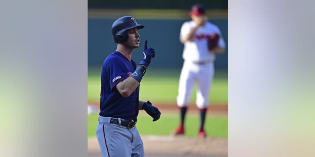 Westlake Legal Group AP19194859607381-e1563140881827 Max Kepler ties MLB record with 5 consecutive home runs against Trevor Bauer fox-news/us/us-regions/midwest/ohio fox-news/us/us-regions/midwest/minnesota fox-news/sports/mlb/minnesota-twins fox-news/sports/mlb/cleveland-indians fox news fnc/sports fnc David Aaro article 0a2da9ec-1814-5878-bf2f-e74584e2a3c1