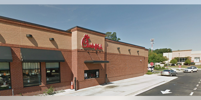 A World War II veteran stopped at a Chick-Fil-A Thursday, seeking help to change his tire. 