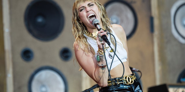 GLASTONBURY, ENGLAND - JUNE 30: Miley Cyrus performs on The Pyramid Stage during day five of Glastonbury Festival at Worthy Farm, Pilton on June 30, 2019 in Glastonbury, England.