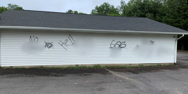 Tennessee deputies are investigating after racial slurs and graphic images of male genitalia were spray-painted on a church.