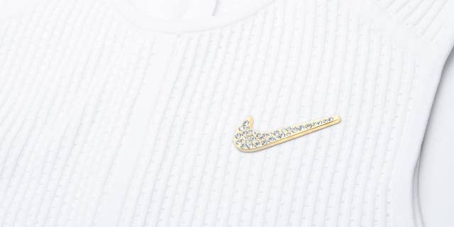 The Swoosh brooch – nicknamed the “Broosh” – was made specifically for Serena, using 34 Swarovski crystals to mark the age Serena was when she most recently won Wimbledon in 2016, according to a press release.