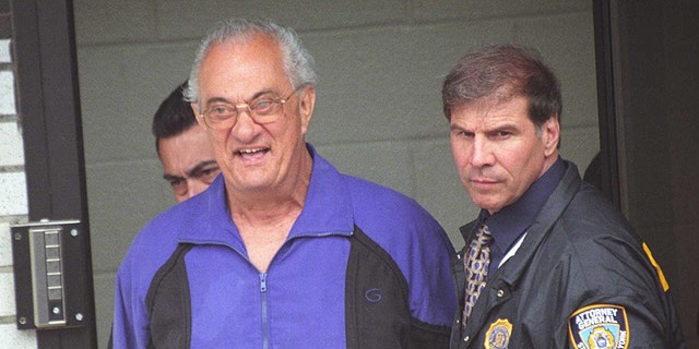 Peter Gotti, left, is seen after he and 17 other Gambino family mobsters were arrested and transported to a federal court for arraignment, June 4, 2002.