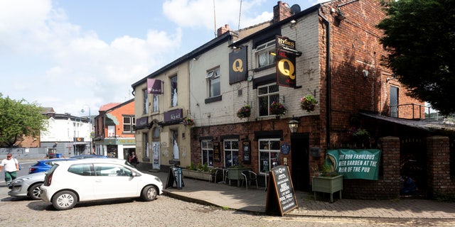 The Q Inn is officially recognized as the inn with the shortest name.