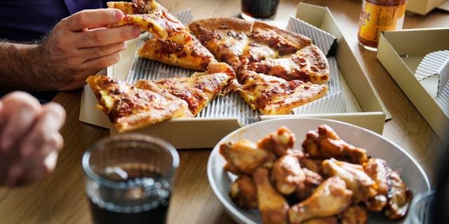 The survey conducted by US Foods revealed this week that 28 percent of food delivery app messengers admitted to nibbling on customers’ food.