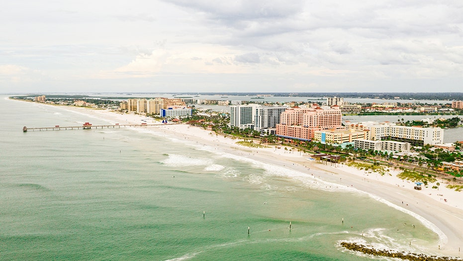 8 Injured After Lightning Strike At Florida Beach 1 Struck 8 Injured After Lightning Strike At