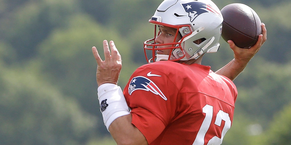 Tom Brady Wears New Helmet For Week 1 Vs. Texans - CBS Boston