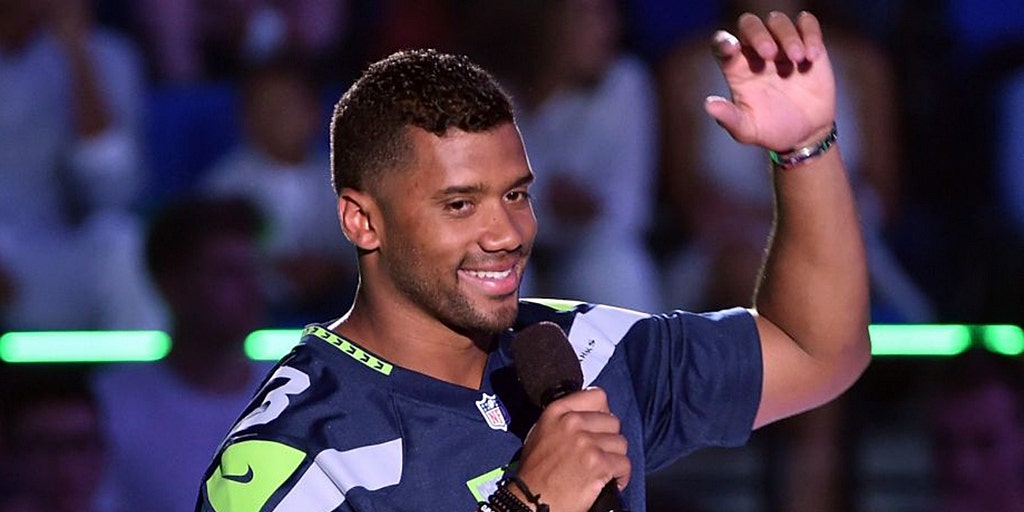 The GOAT of cringe, Russell Wilson, somehow out-cringed himself in