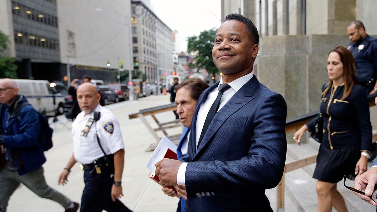 Cuba Gooding Jr. leaving Manhattan Supreme Court