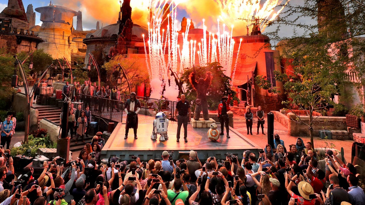 Despite Hurricane Dorian, Disney World's Star Wars: Galaxy's Edge