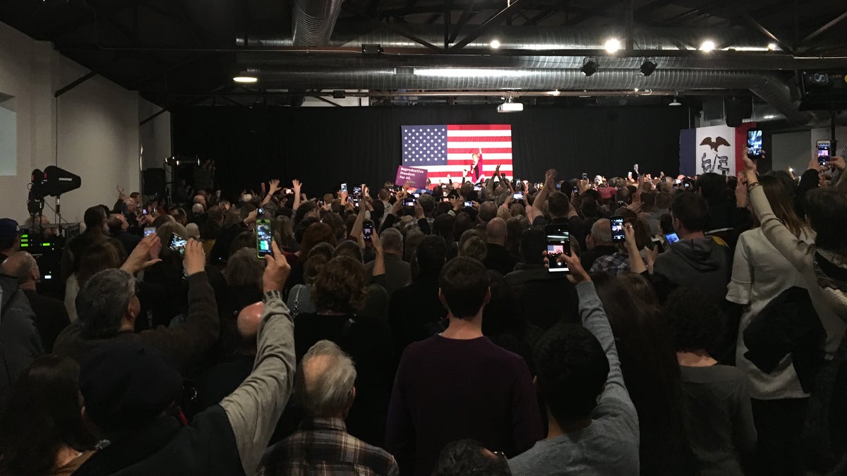 Sen. Elizabeth Warren, D-Mass., speaks before an Iowa crowd in January of 2019. (Peter Doocy/Fox News)
