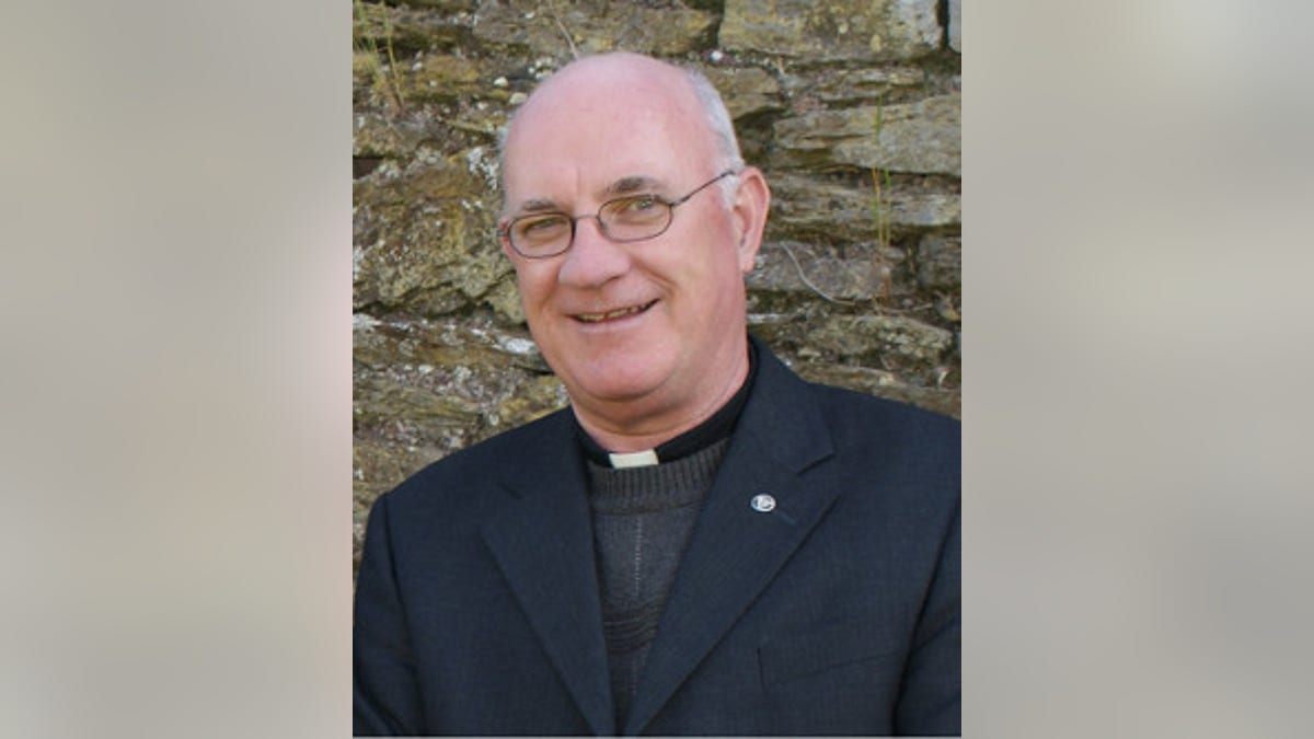 Fr Tomás Walsh, of Gurranabraher parish near Cork, has unleashed his wrath on people bringing inappropriate items such as cans of beer or cigarettes to the altar during funeral masses.