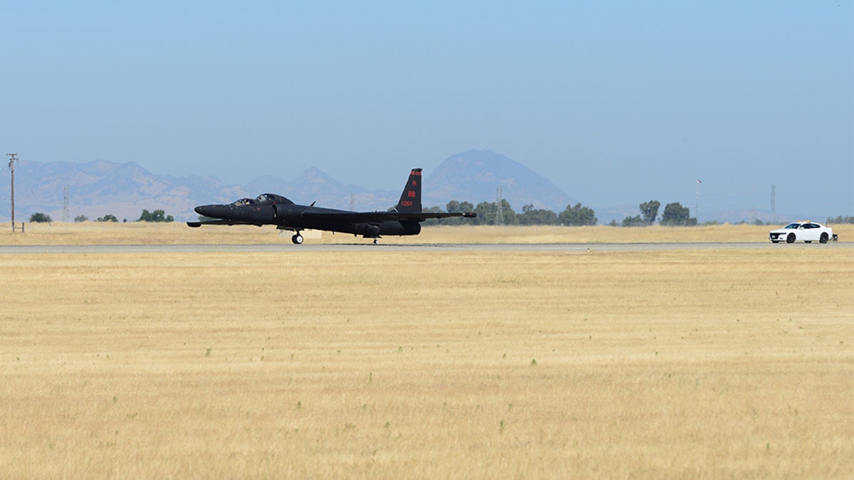 A U-2 performs a touch and go with a chase car last year. (Photo by Airman 1st Class Tristan D. Viglianco)