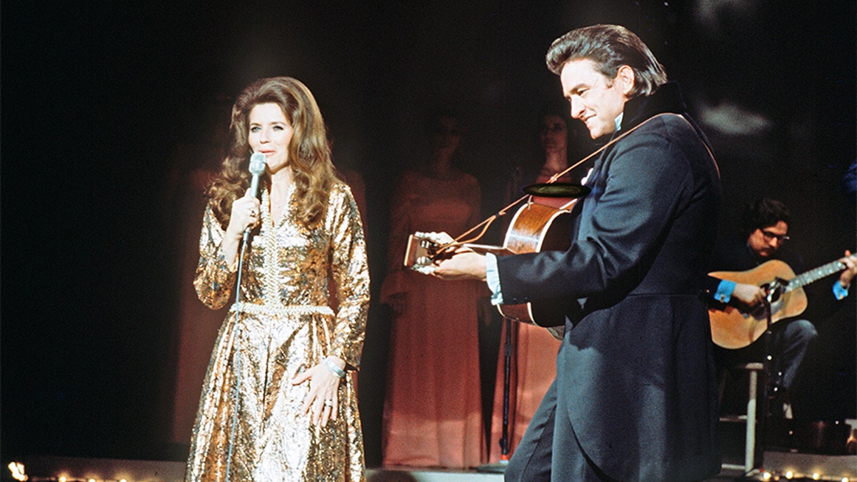 UNITED STATES - FEBRUARY 26: JOHNNY CASH - "The Johnny Cash Show" - 2/26/71, June Carter Cash, Johnny Cash, (Photo by Walt Disney Television via Getty Images Photo Archives/Walt Disney Television via Getty Images)