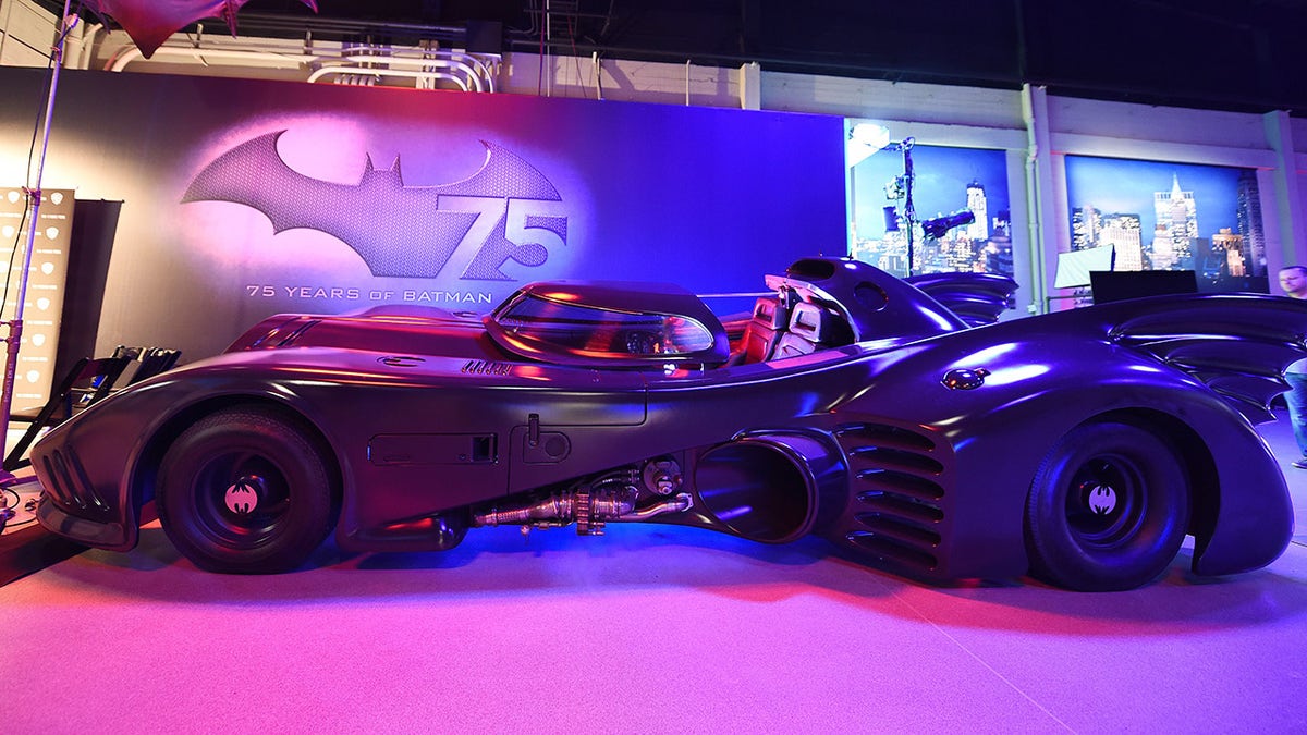 Caped Crusader fan selling unique Batmobile tribute car on Craigslist | Fox  News