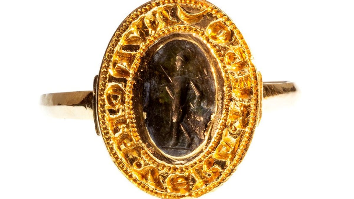 The Seal ring dating back to circa 1350.
