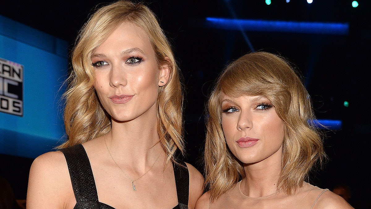 Karlie Kloss Taylor Swift attend the 2014 American Music Awards at Nokia Theatre L.A. Live on Nov. 23, 2014 in Los Angeles. The pair used to be best friends. LOS ANGELES, CA - NOVEMBER 23:  Model Karlie Kloss (L) and recording artist Taylor Swift attend the 2014 American Music Awards at Nokia Theatre L.A. Live on November 23, 2014 in Los Angeles, California.  (Photo by Jeff Kravitz/AMA2014/FilmMagic)