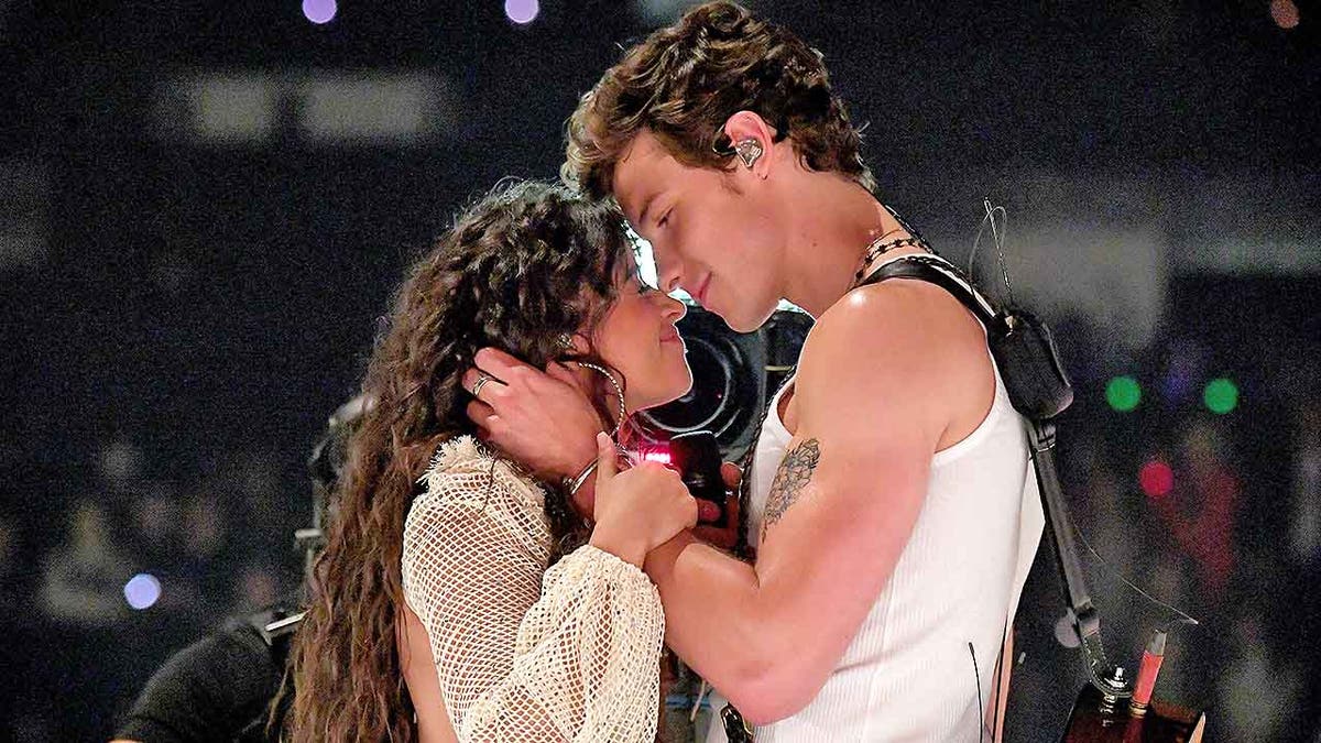 NEWARK, NEW JERSEY - AUGUST 26: Camila Cabello and Shawn Mendes perform onstage during the 2019 MTV Video Music Awards at Prudential Center on August 26, 2019 in Newark, New Jersey. (Photo by Jeff Kravitz/FilmMagic)