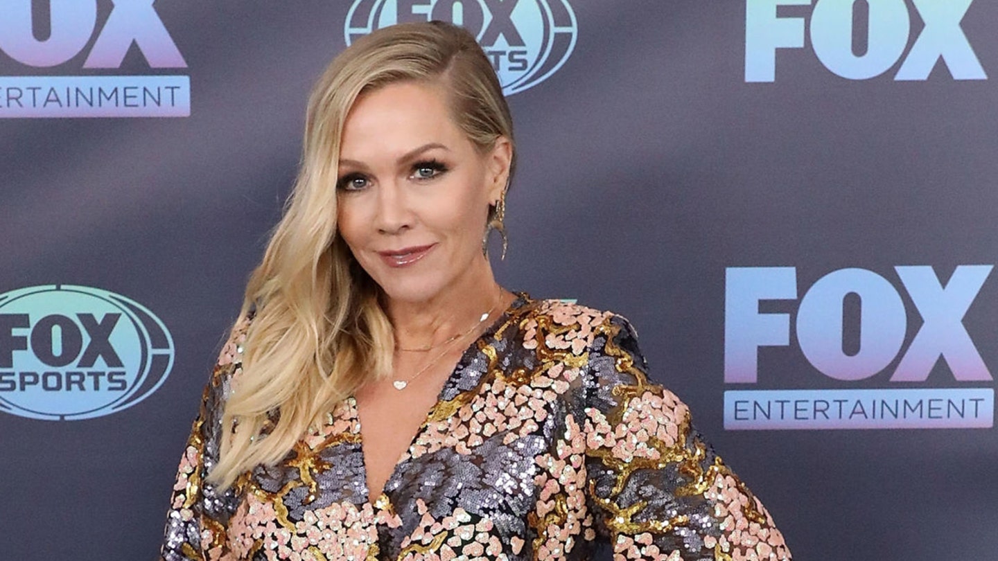 Jennie Garth's Formula for Raising Grounded Kids in L.A.