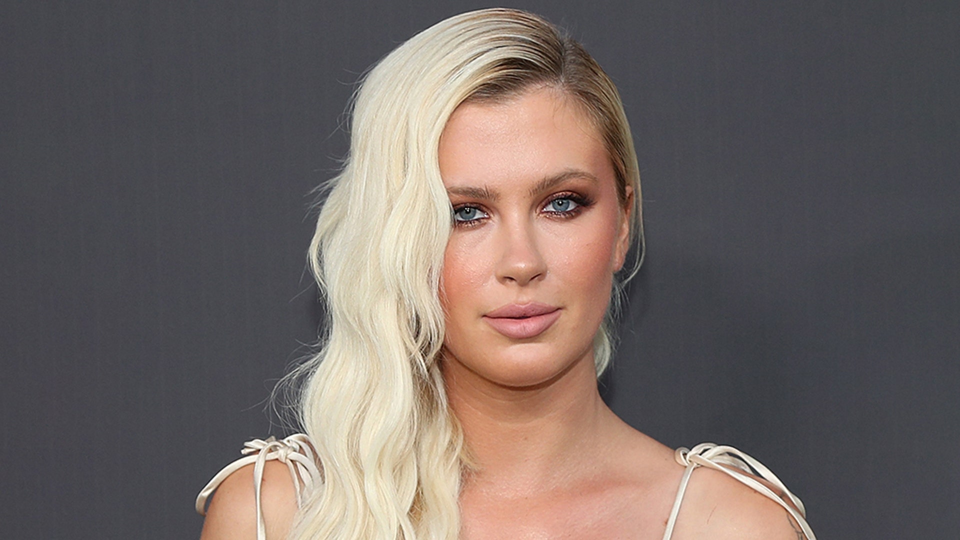 Ireland Baldwin attends Weedmaps Museum of Weed Exclusive Preview Celebration on August 01, 2019 in Los Angeles, California. 