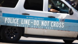 Female boxing champion fights off robbers in Chicago, repeatedly hits one in the groin