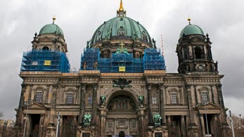 Girl, 9, sues renowned Berlin boys choir over gender bias