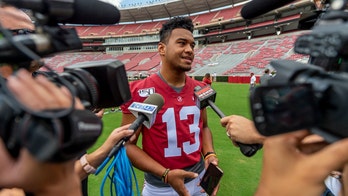 Tagovailoa, Alabama retain same old championship hopes