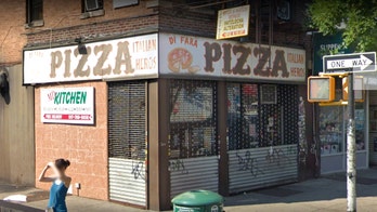 Cuomo, de Blasio go to war over famed pizzeria's tax problems
