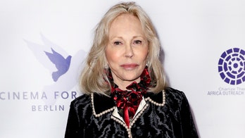 Faye Dunaway reportedly berated gay staff member at play she was fired from