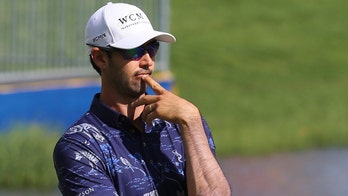 Merritt ties course record for lead at Northern Trust