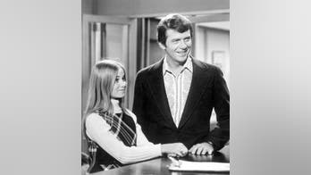 ‘Brady Bunch’ star Maureen McCormick reveals special way she’s honoring TV dad Robert Reed