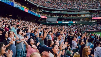 100,000 attend California crusade focused on God and country
