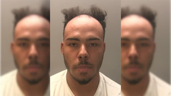 Fugitive's receding hair mocked on Facebook, spurring warning from police