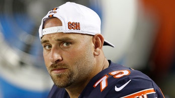 Chicago Bears' Kyle Long appears unhappy finishing season on injured reserve: 'I can take a hint'